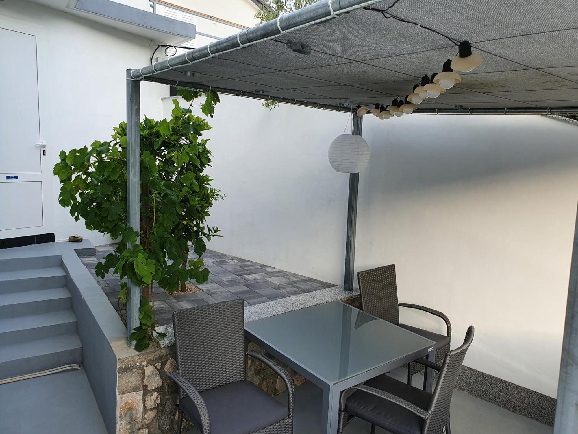 Relax House Rosemary Apartment Draga Bascanska Exterior photo